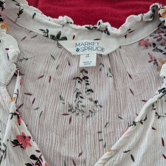 Market and spruce tank top blouse - Picture 2 of 3